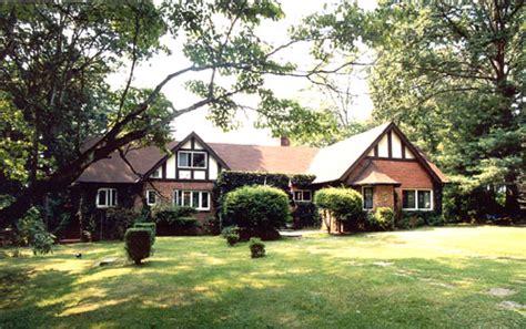 tudor house bed and breakfast.